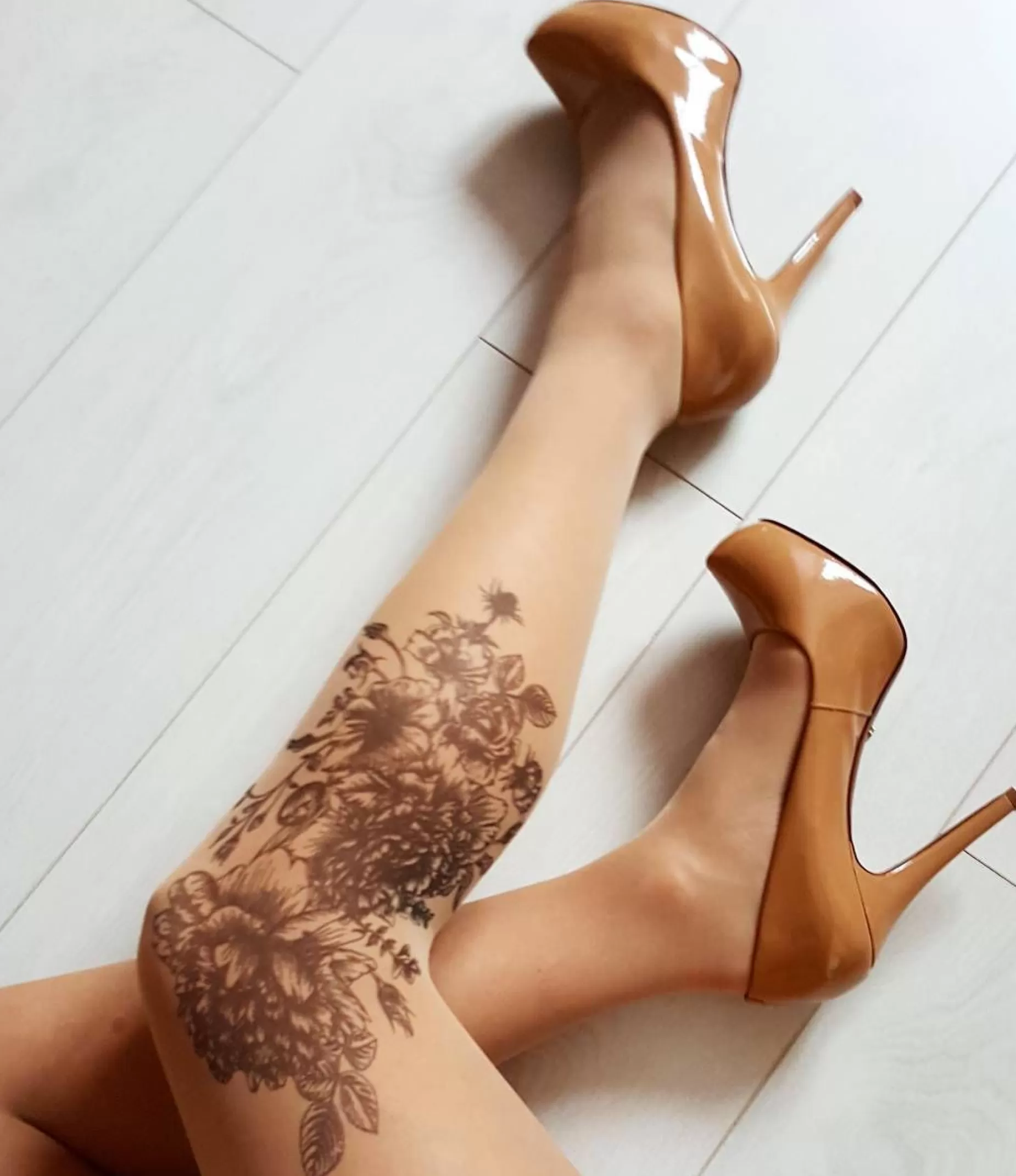 Tattoo Tights | Stop & Stare Black Garden Tattoo Tights By Sun: Medium Tan With Peachy Brown Tones For A Healthy Sun Tan Effect