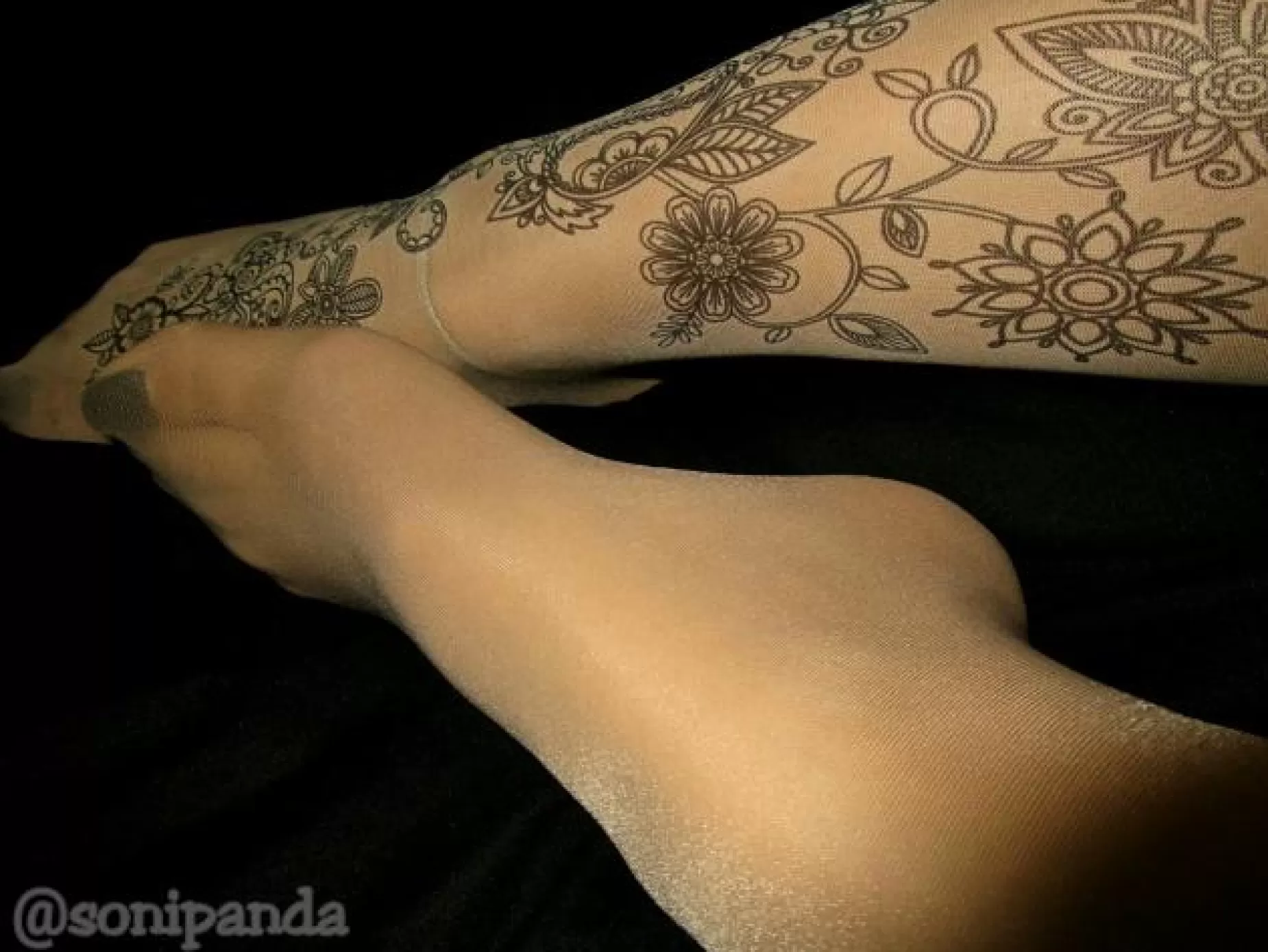 Patterned Tights | Stop & Stare Floral Henna Tattoo Tights By Sun: Medium Tan With Peachy Brown Tones For A Healthy Sun Tan Effect