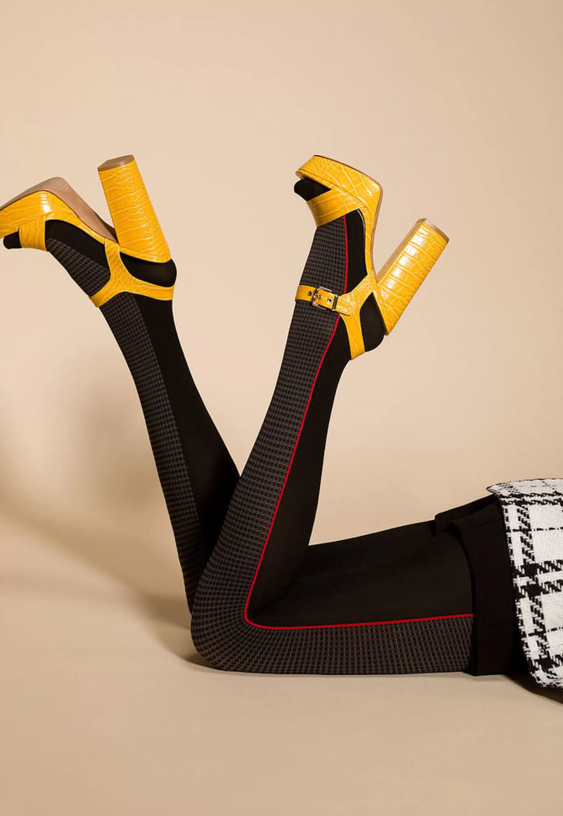 Patterned Tights | Gabriella Lotta Houndstooth Panelled Opaque Tights By
