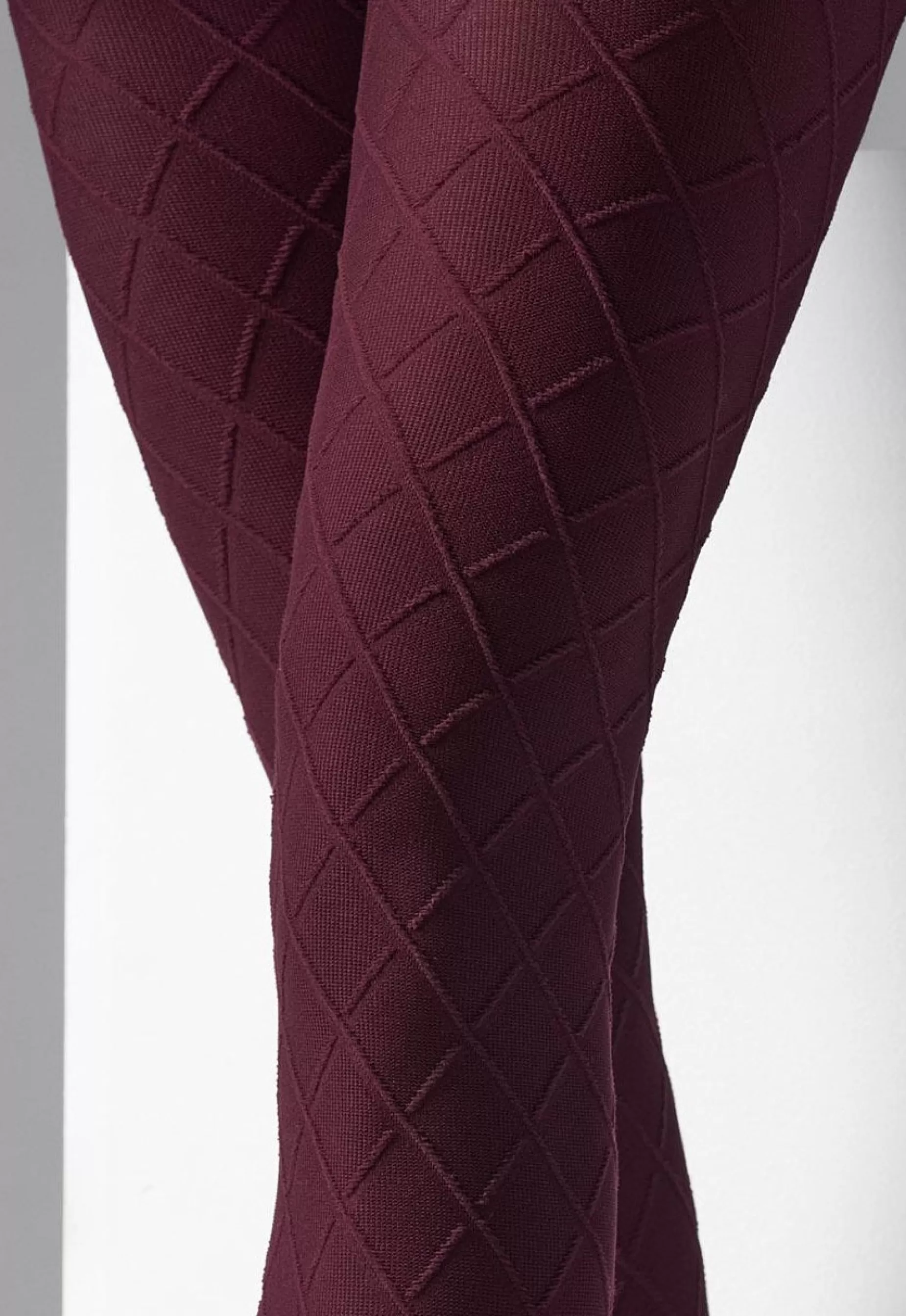 Tall Sizes | Veneziana Pola Diamond Patterned Textured Tights By