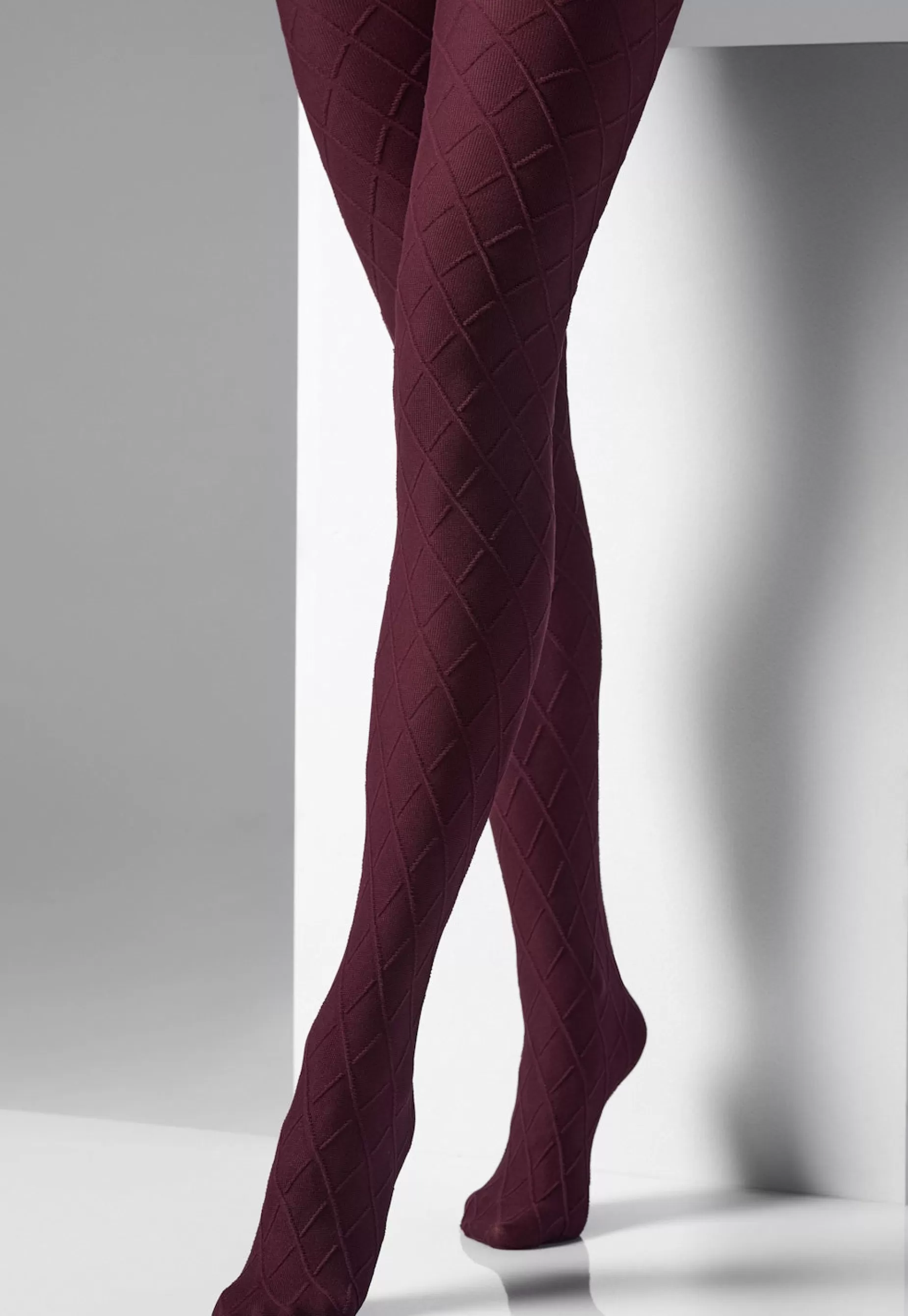 Tall Sizes | Veneziana Pola Diamond Patterned Textured Tights By